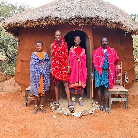 סרנגטי Africa Safari Maasai Boma Camping מראה חיצוני תמונה